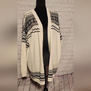 Cozy Black and White Patterned Sweater